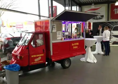 hotdog foodtruck puoelled pork autohaus indoor heidelberg